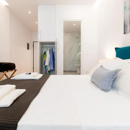 Minimal Apartment In Plaka Athens Exterior photo
