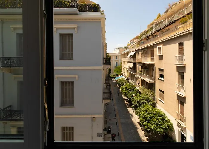 Minimal Apartment In Plaka