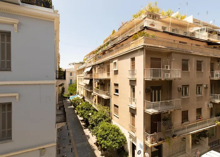 Minimal Apartment In Plaka