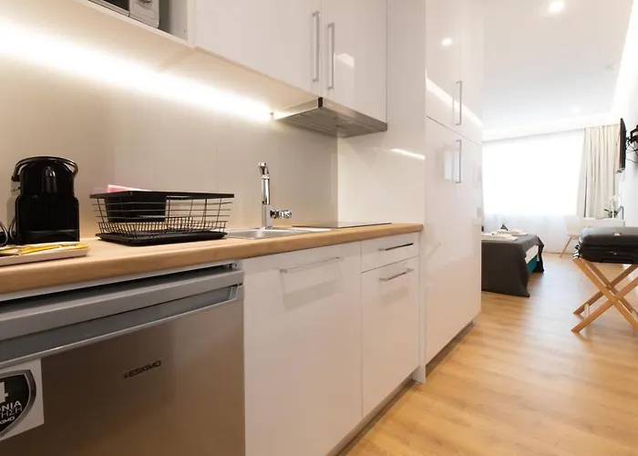 Minimal Apartment In Plaka